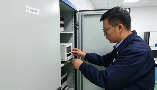 运行可靠性如何利用智能控制柜提升价值